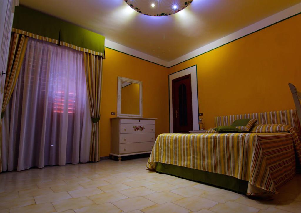 Villa Delle Camelie Gragnano Δωμάτιο φωτογραφία